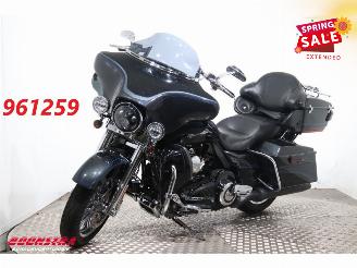 krockskadad bil motor Harley-Davidson YZF -R1 110 FLHTCUSE CVO Ultra Classic 110 Years Ed. Radio Cruise LED ABS 2013/1