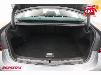 BMW 3-serie 330e Schuifdak 360° LED Cruise SHZ 4.216 km! picture 32