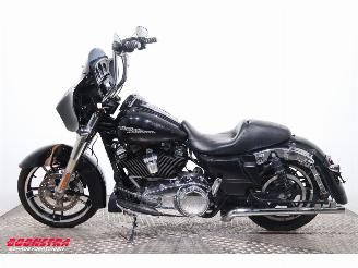 Harley-Davidson  FLHX Street Glide LED Cruise Radio picture 5