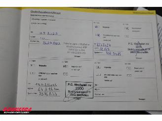 Porsche Taycan 4 93 kWh LED ACC Pano 360° Memory picture 37
