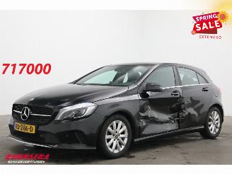 Vaurioauto  passenger cars Mercedes A-klasse 180 d Business Solution Navi Airco Cruise SHZ PDC 2017/11