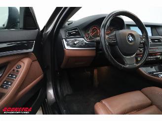 BMW 5-serie Touring 530i High Executive Pano Xenon Navi Clima Cruise SHZ PDC picture 17