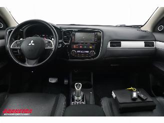 Mitsubishi Outlander 2.0 PHEV 4WD Instyle+ ACC Schuifdak Leder Camera SHZ AHK picture 13