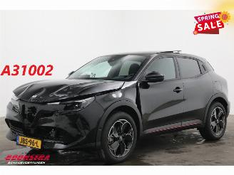 skadebil auto Alfa Romeo Junior Elettrica Speciale 54 kWh Pano LED ACC Massage Camera 5.351 km! 2025/8