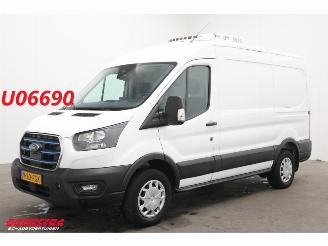 Vaurioauto  commercial vehicles Ford  350 L2H2 Trend 68 kWh Konvekta Dolphin Navi Clima Cruise SHZ 2024/5