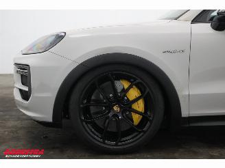 Porsche Cayenne 4.0 Turbo GT E-Hybrid PCCB Sport Chrono PDLS+ HUD Burmester HUD 360° picture 12