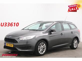Auto incidentate Ford Focus 1.0 Trend Navi Airco Cruise PDC 2017/2