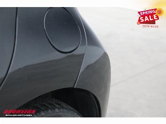Toyota Aygo 1.0 VVT-i x-play Aut. Airco Camera Bluetooth 98.797 km! picture 5
