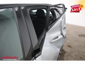 Volvo XC40 2.0 B3 Core LED Leder Apple/Android Camera SHZ LRHZ 9.766 km! picture 6