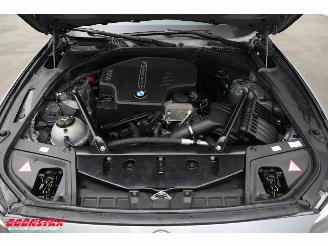 BMW 5-serie Touring 520i Aut. M-Sport Pano Leder Memory SHZ Orig. NL 151.381 km! picture 5