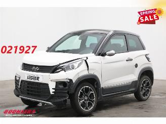 skadebil brommobiel Ligier  JS60 Chic Airco Leder Bluetooth 12.980 km! 2020/12