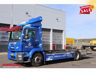 bruktbiler vrachtwagen MAN  1820 Electric Full Air BDF 200kWh Dhollandia 175.499 km! 2016/6