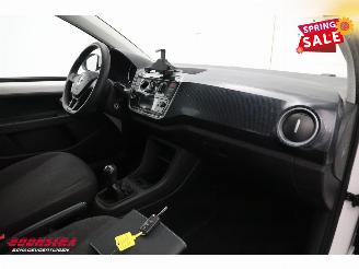 Volkswagen Up! 1.0 BMT move up! 5-DRS Airco Bluetooth picture 14