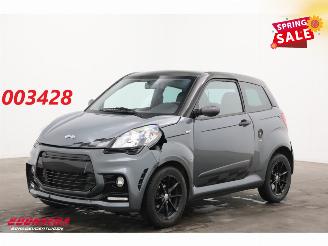 skadebil brommobiel Ligier  JS50 L Club Sport Radio Bluetooth Camera 2016/8