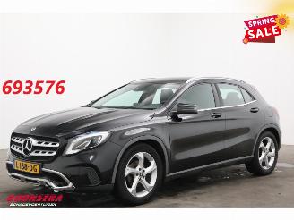 Damaged car Mercedes GLA 180 7G-Tronic Navi Airco Cruise PDC SHZ 57.357 km! 2019/11
