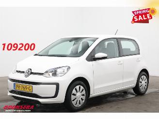 Coche accidentado Volkswagen Up! 1.0 BMT move up! Airco Bluetooth 77.587 km! 2017/8