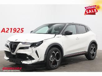 uszkodzony samochody osobowe Alfa Romeo Junior 1.2 Turbo Hybrid Ibrida Speciale LED ACC Massage Camera SHZ 2025/4