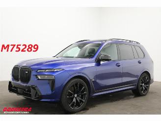 Schadeauto BMW X7 M60i xDrive 6p. Sky Lounge Massage B&W HUD 360° Memory AHK 2022/9