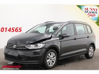 skadebil auto Volkswagen Touran 2.0 TDI 150 PK DSG Navi Clima Cruise SHZ PDC 2023/8
