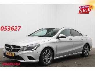 Vaurioauto  passenger cars Mercedes Cla-klasse 180 BlueEFF. Ambition BiXenon Navi Airco Cruise AHK 2014/1
