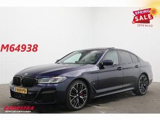 Vaurioauto  passenger cars BMW 5-serie 520d M-Sport Pro Schuifdak LED ACC HUD Memory H/K 360° SHZ 2023/2