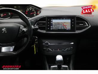 Peugeot 308 SW 1.6 BlueHDI Executive Pack Pano Navi Clima Cruise Camera PDC AHK picture 14
