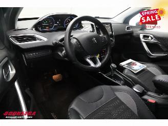 Peugeot 2008 1.2 PureTech Aut. Allure Pano Navi Clima Cruise Camera PDC 26.860 km! picture 17