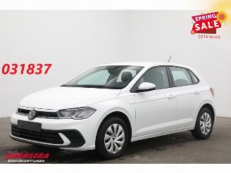 skadebil auto Volkswagen Polo 1.0 MPI Life Virtual Apple/Android SHZ PDC 2025/6