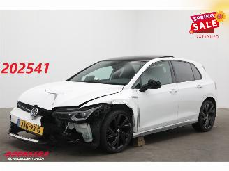 Schadeauto Volkswagen Golf 1.5 eTSI DSG R-Line Pano LED ACC LRHZ SHZ PDC 2022/5