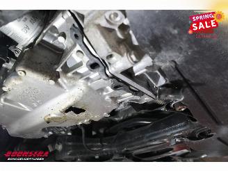 Volkswagen Golf 1.5 eTSI DSG R-Line Pano LED ACC LRHZ SHZ PDC picture 10