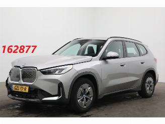 damaged passenger cars BMW iX1 xDrive30 67 kWh LED ACC Apple/Android Camera SHZ 2025/1