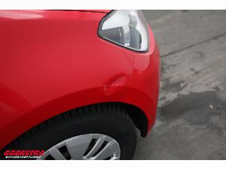 Volkswagen Up! 1.0 move up! 5-DRS BlueMotion Airco 157.093 km! picture 5