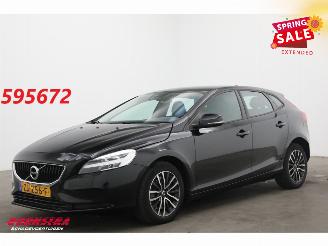 krockskadad bil auto Volvo V-40 1.5 T2 Aut. Momentum LED Navi Clima Cruise SHZ PDC 2019/6