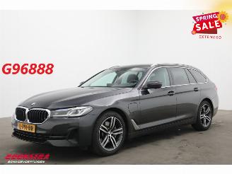 Schadeauto BMW 5-serie Touring 520e High Executive LED Leder Memory Navi Clima Cruise SHZ 2021/4