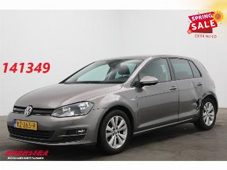 škoda osobní automobily Volkswagen Golf 1.0 TSI Comfortline Navi Clima Cruise PDC 2016/12