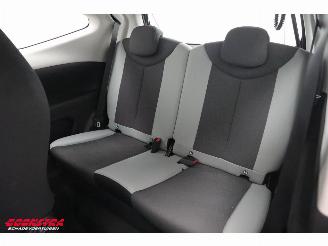 Toyota Aygo 1.0 VVT-i x-play Aut. Bluetooth Airco Cruise Camera picture 19