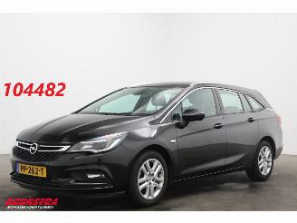 uszkodzony samochody osobowe Opel Astra Sports Tourer 1.6 CDTI Edition Navi Airco Cruise PDC AHK 2017/8
