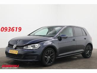 Unfallwagen Volkswagen Golf 1.2 TSI Trendline Clima SHZ PDC 2015/4