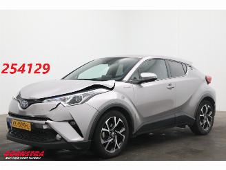 Damaged car Toyota C-HR 1.8 Hybrid Dynamic Navi Clima Cruise Camera SHZ AHK 2019/1