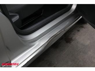 Volkswagen Up! 1.0 BMT move up! Airco Bluetooth 94.213 km! picture 8