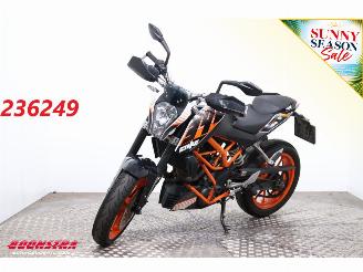 Vaurioauto  motor cycles KTM 390 Duke ABS Arrow 2015/9
