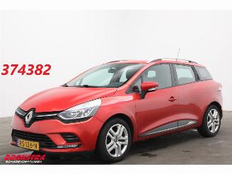 Käytettyjen passenger cars Renault Clio Estate 1.5 dCi Ecoleader Zen Navi Bluetooth Airco Cruise PDC AHK 2018/1