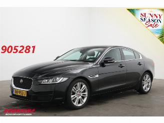 Jaguar XE 2.0 AUT Portfolio Clima Navi Cruise Leder SHZ PDC 2015/6
