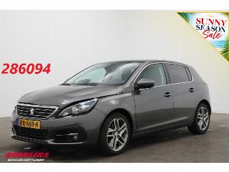 Vaurioauto  passenger cars Peugeot 308 1.2 PureTech Allure Pano Navi Clima Cruise Camera PDC 95.668 km! 2018/2