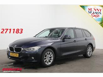 Vaurioauto  passenger cars BMW 3-serie Touring 320i xDrive Cruise Navi Clima SHZ PDC 2013/6