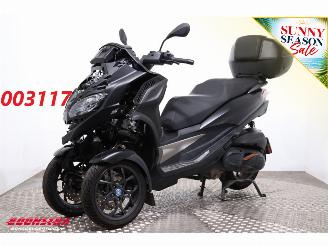 Vaurioauto  motor cycles Piaggio  MP3 530 HPE Exclusive Cruise Bluetooth Camera 4.372 km! 2025/7