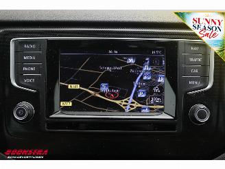 Volkswagen Golf Sportsvan 1.6 TDI Highline Leder Navi Clima Cruise Camera SHZ PDC AHK picture 18
