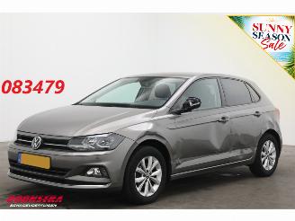 krockskadad bil auto Volkswagen Polo 1.0 TSI Highline ACC Apple/Android Clima Camera PDC 2021/8