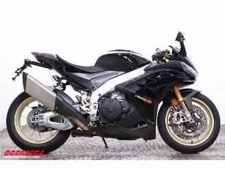 Aprilia RSV4 1100 Factory ABS LED Cruise Quickshift LapTimer 4.235 km! picture 7