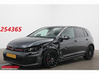 skadebil auto Volkswagen Golf 2.0 TSI GTI DSG LED ACC Apple/Android Camera SHZ 2016/3